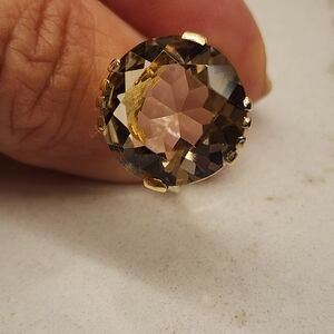 14kt Solid Gold Holding Large Smoky Topaz Stone Small Size 4.